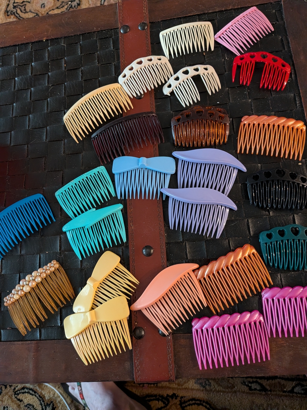 80's Assorted Hair Clips - Multi-Color Decorative Combs